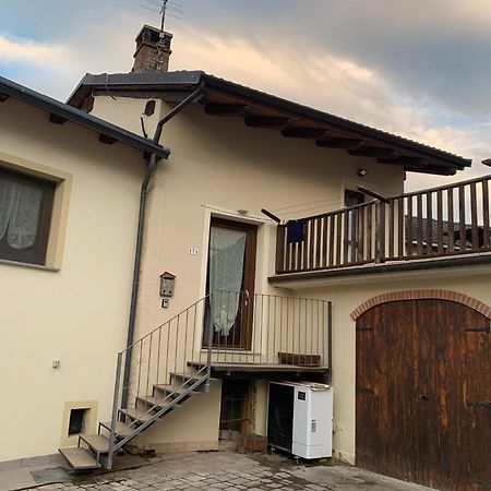 Вилла La Casa Di Nonna Pina Roccasparvera Экстерьер фото